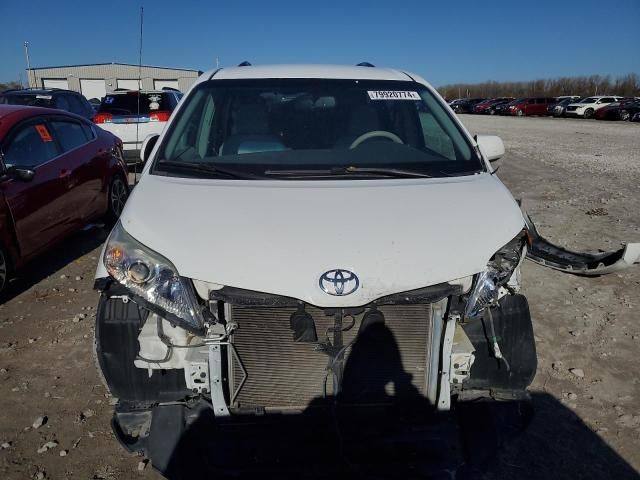 2012 Toyota Sienna LE