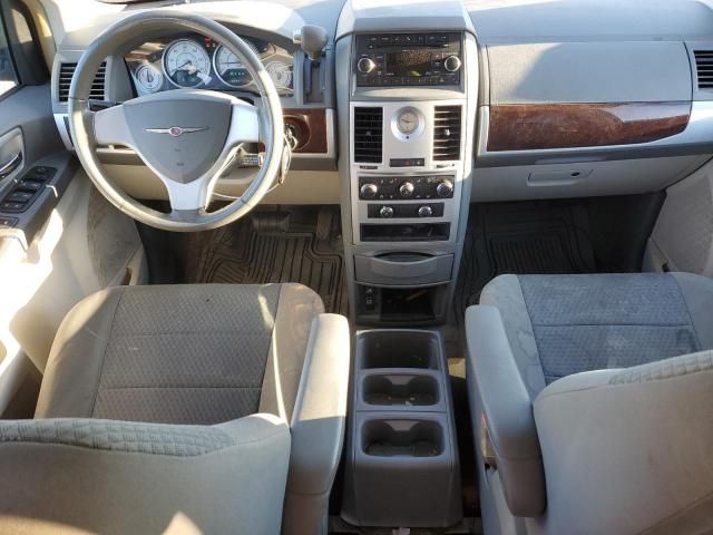 2010 Chrysler Town & Country Touring