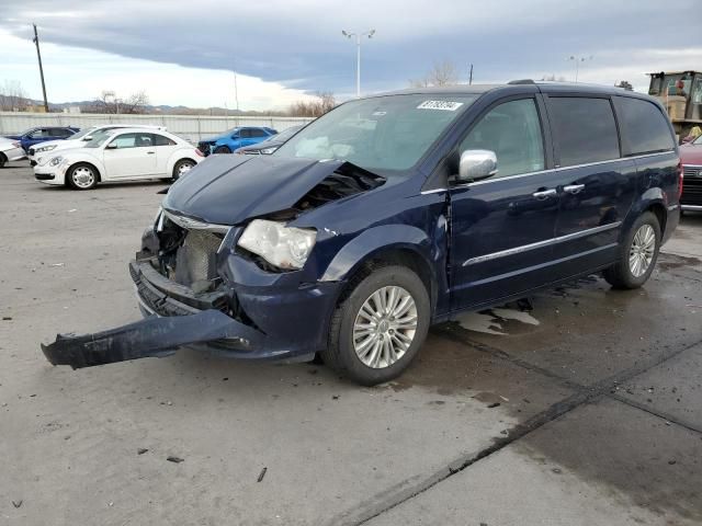 2013 Chrysler Town & Country Limited