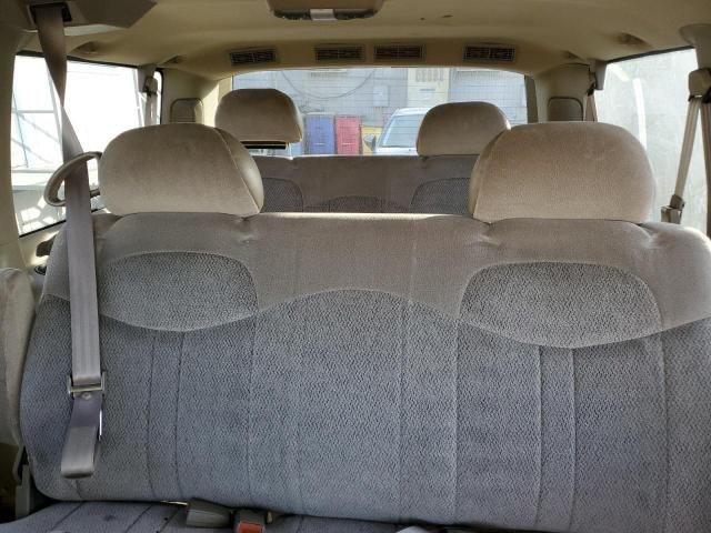 1999 GMC Safari XT