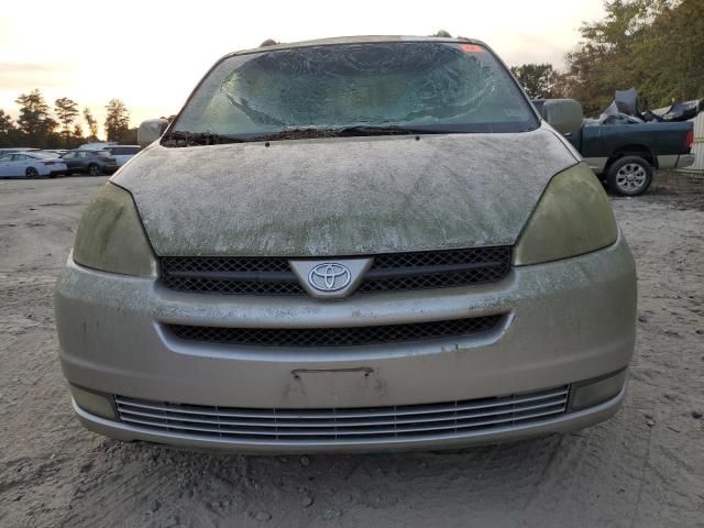 2004 Toyota Sienna XLE