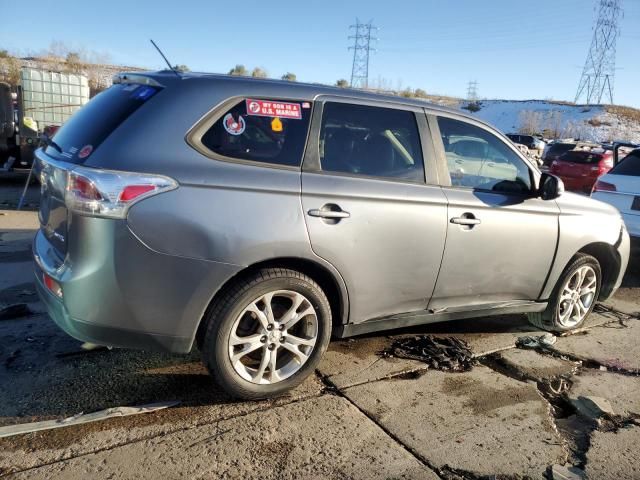 2014 Mitsubishi Outlander SE