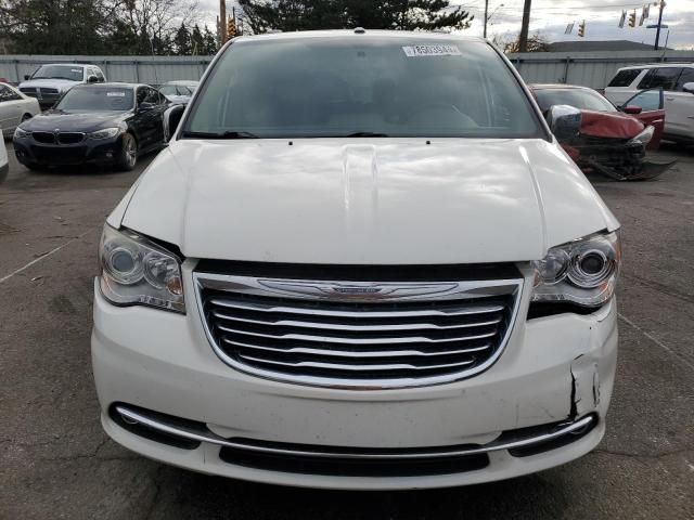 2011 Chrysler Town & Country Limited