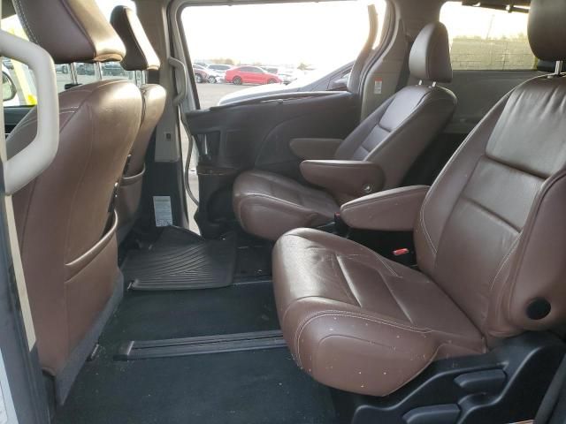 2017 Toyota Sienna XLE