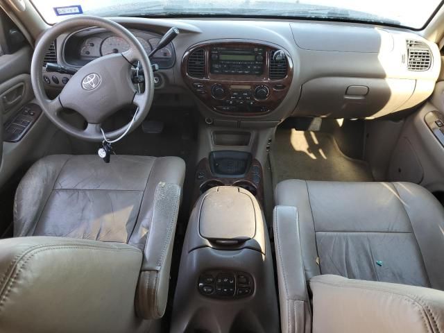 2004 Toyota Sequoia SR5