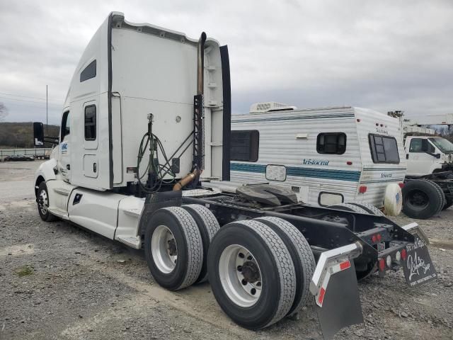 2015 Kenworth Construction T680