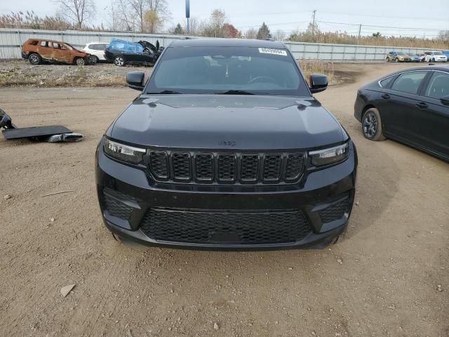 2022 Jeep Grand Cherokee Laredo