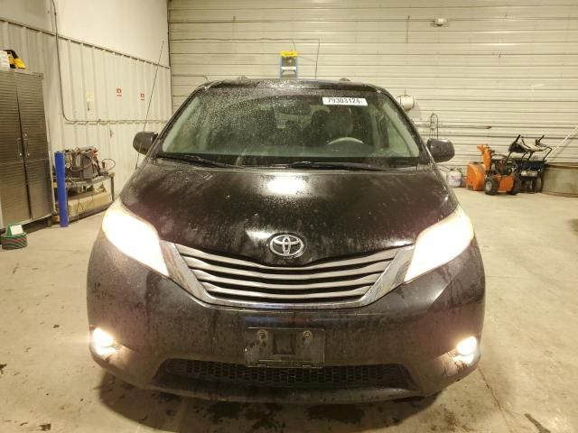 2012 Toyota Sienna XLE