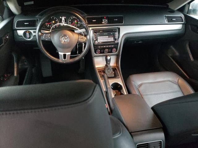 2014 Volkswagen Passat SE