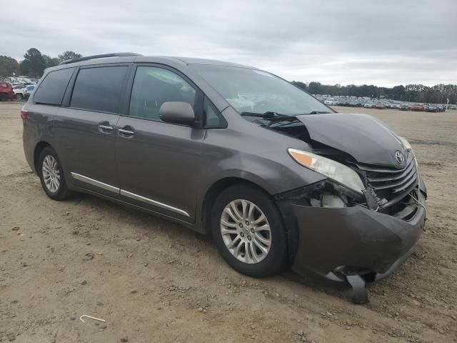 2015 Toyota Sienna XLE