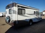 2005 Winnebago 2005 Ford Econoline E450 Super Duty Cutaway Van