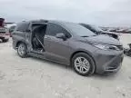 2022 Toyota Sienna Limited