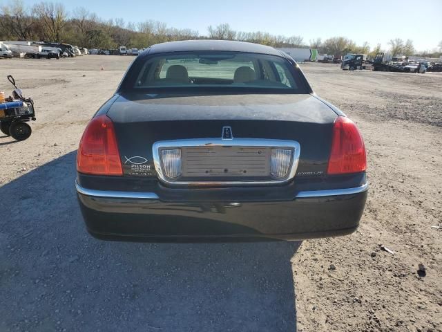 2010 Lincoln Town Car Signature Limited