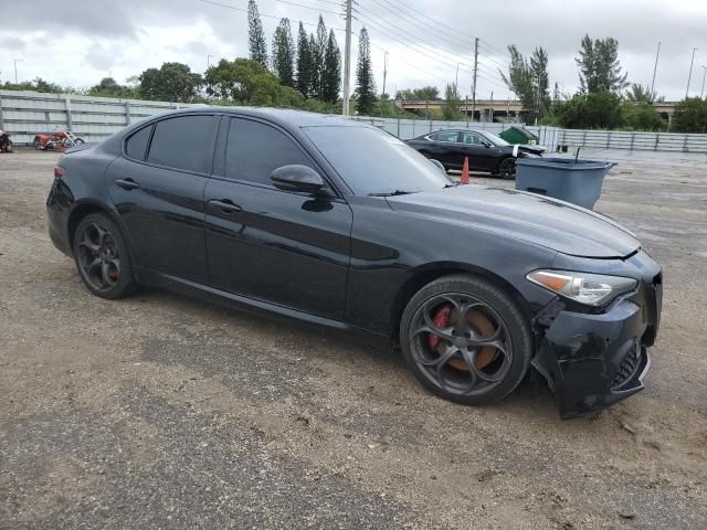 2017 Alfa Romeo Giulia TI Q4