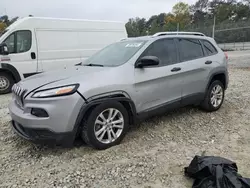 SUV salvage a la venta en subasta: 2015 Jeep Cherokee Sport