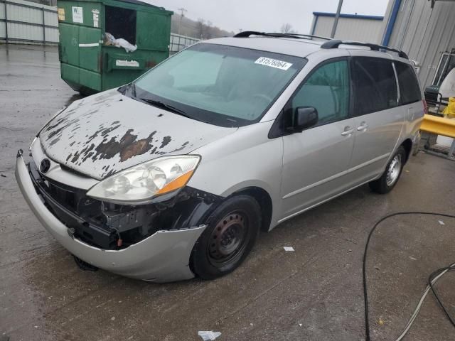 2009 Toyota Sienna CE