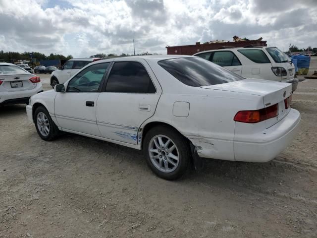 2000 Toyota Camry LE