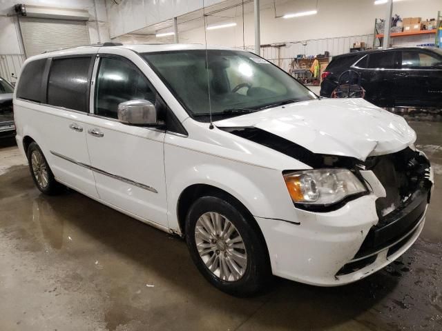 2015 Chrysler Town & Country Limited Platinum