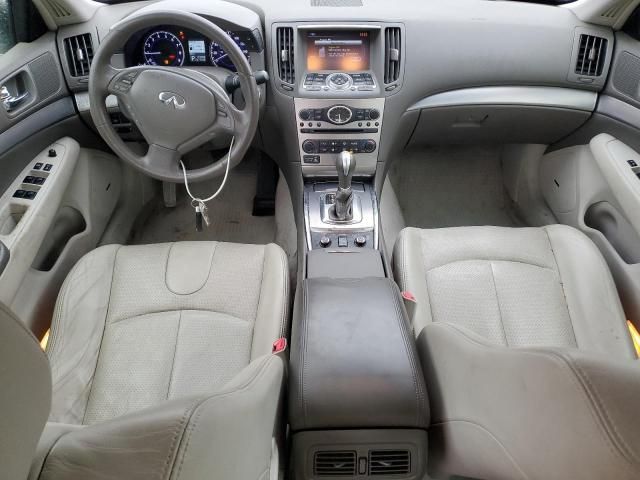 2015 Infiniti Q40