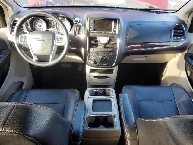 2012 Chrysler Town & Country Touring