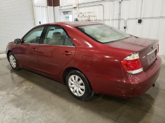 2005 Toyota Camry LE