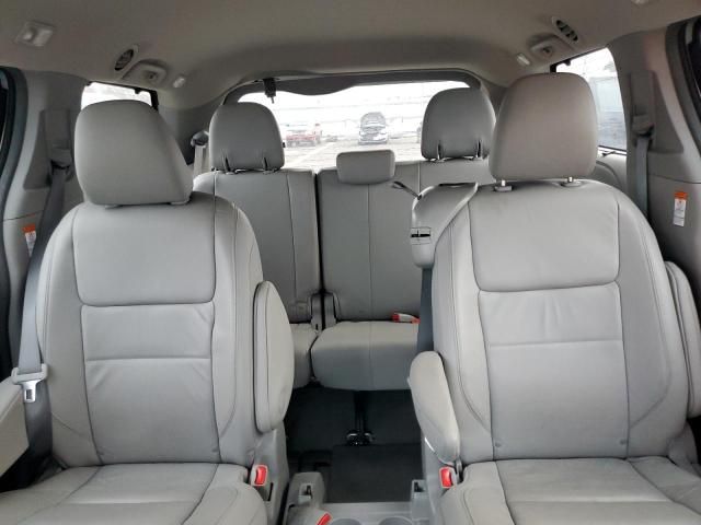 2015 Toyota Sienna XLE