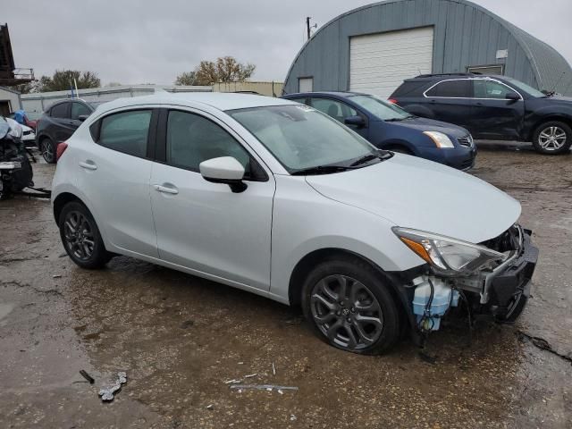 2020 Toyota Yaris LE