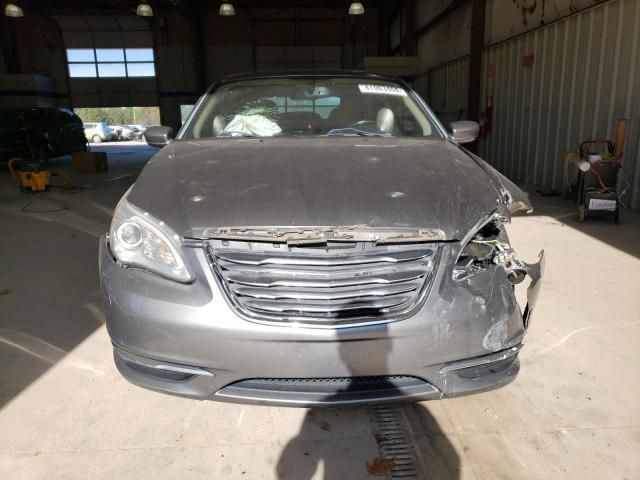 2012 Chrysler 200 Touring