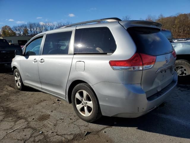 2013 Toyota Sienna LE