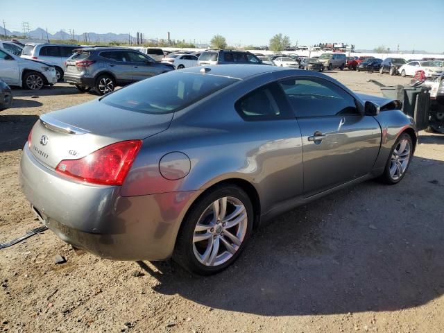 2010 Infiniti G37