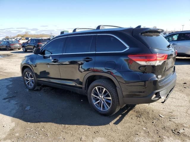 2019 Toyota Highlander SE