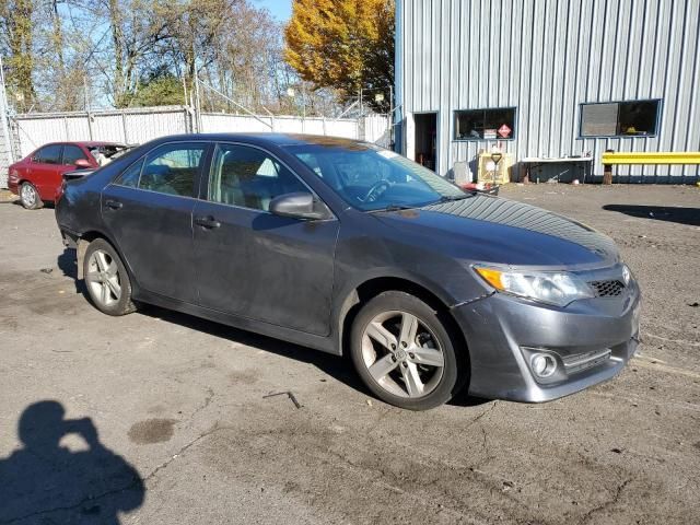 2014 Toyota Camry Hybrid