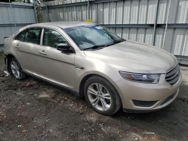 2018 Ford Taurus SE