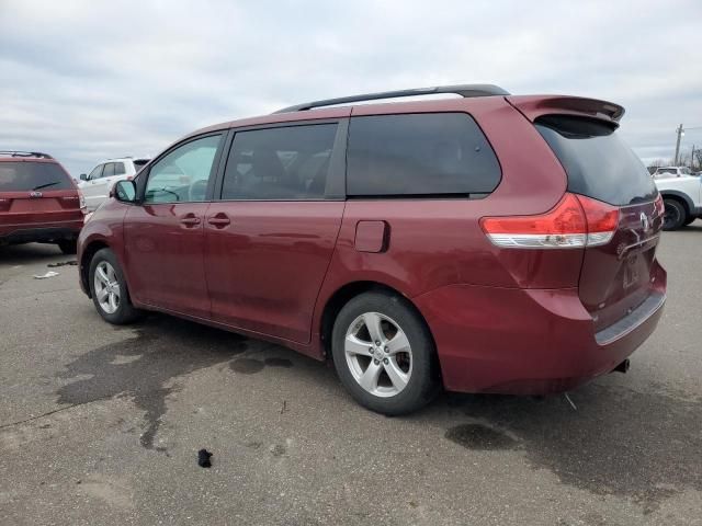 2013 Toyota Sienna LE