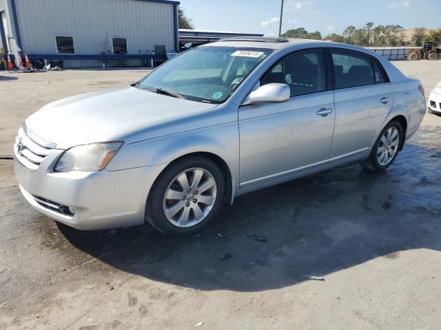 2005 Toyota Avalon XL