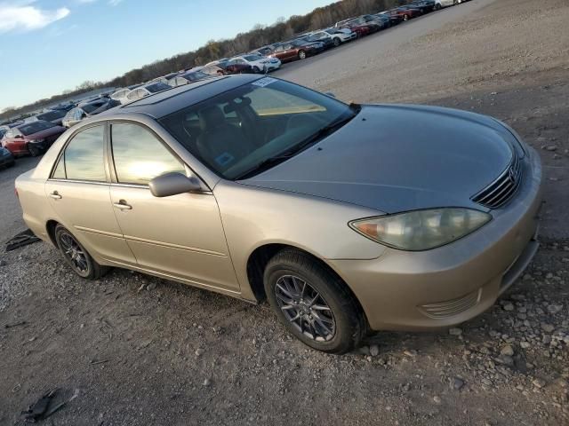 2005 Toyota Camry LE