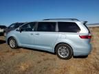 2016 Toyota Sienna XLE