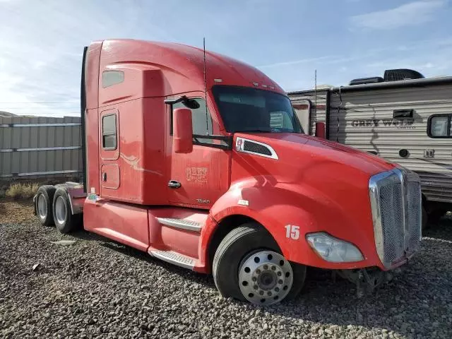 2019 Kenworth Construction T680