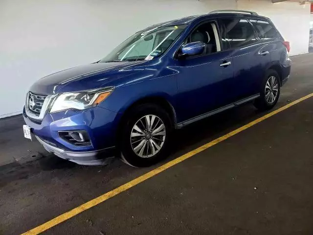 2018 Nissan Pathfinder S