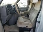 2000 Winnebago 2000 Ford Econoline E450 Super Duty Cutaway Van