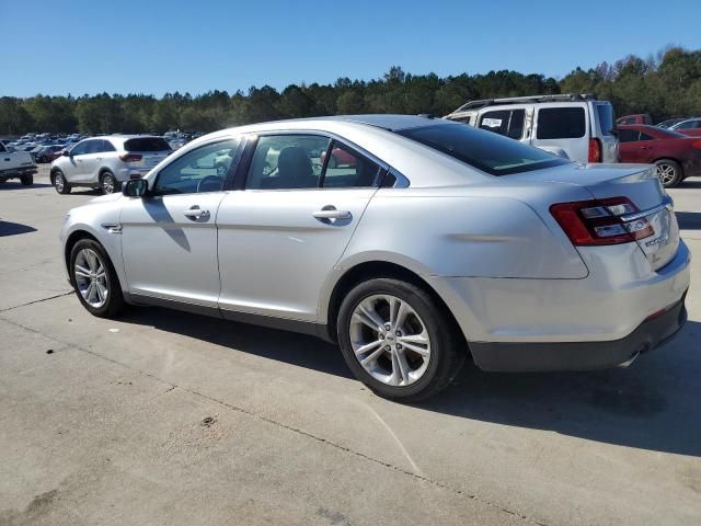 2018 Ford Taurus SE