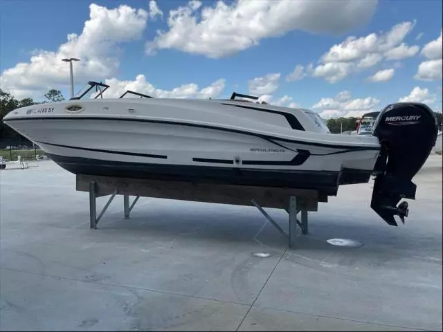 2021 Bayliner VR6 BR