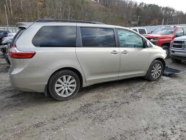 2017 Toyota Sienna XLE