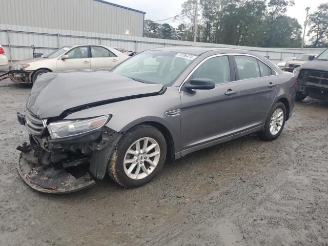 2013 Ford Taurus SE