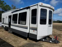 Salvage cars for sale from Copart Midway, FL: 2022 Wildwood Travel Trailer