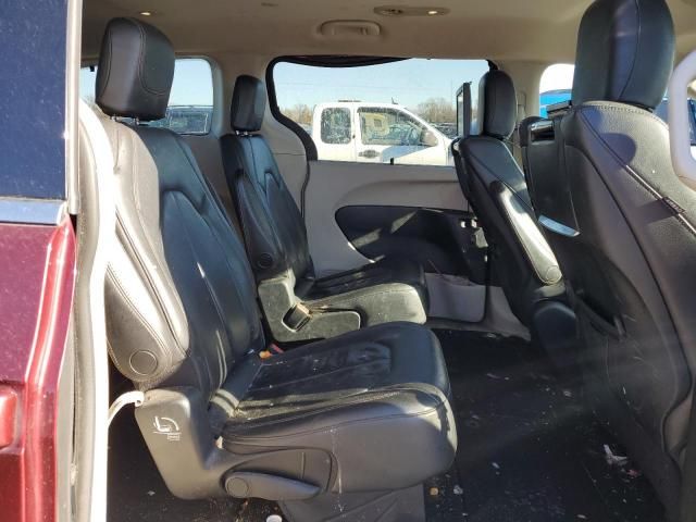 2017 Chrysler Pacifica Touring L Plus