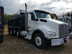 Flood-damaged cars for sale at auction: 2018 Kenworth Construction T880