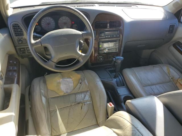 2000 Infiniti QX4