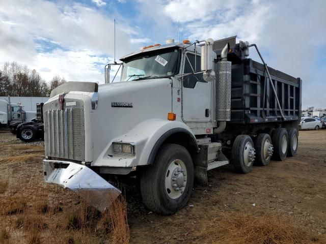 2005 Kenworth Construction T800