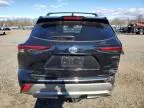 2024 Toyota Highlander Hybrid Limited